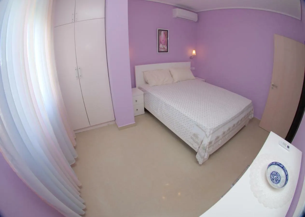 Erti'S Apartments Sarande