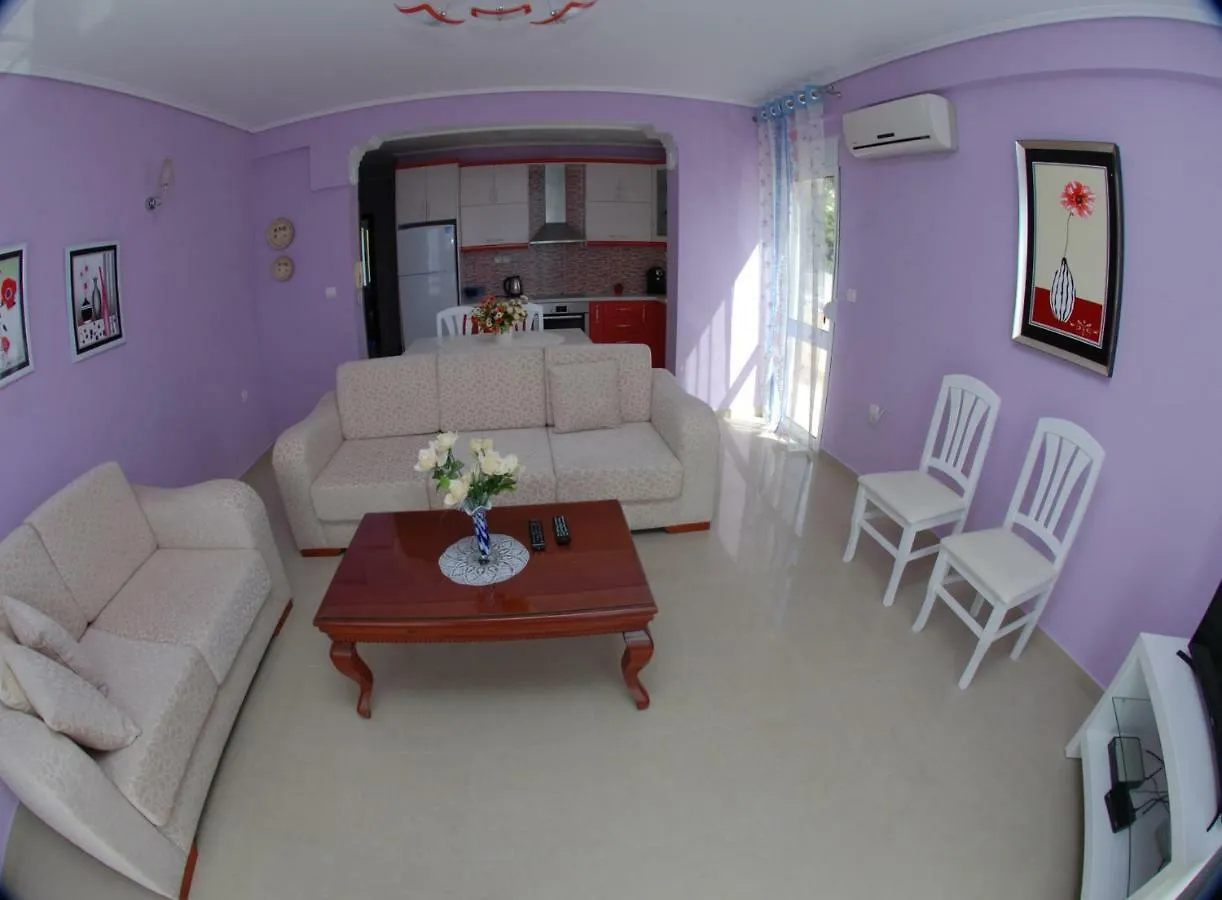 Erti'S Apartments Sarande 0*,